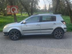 جيلي MK كروس